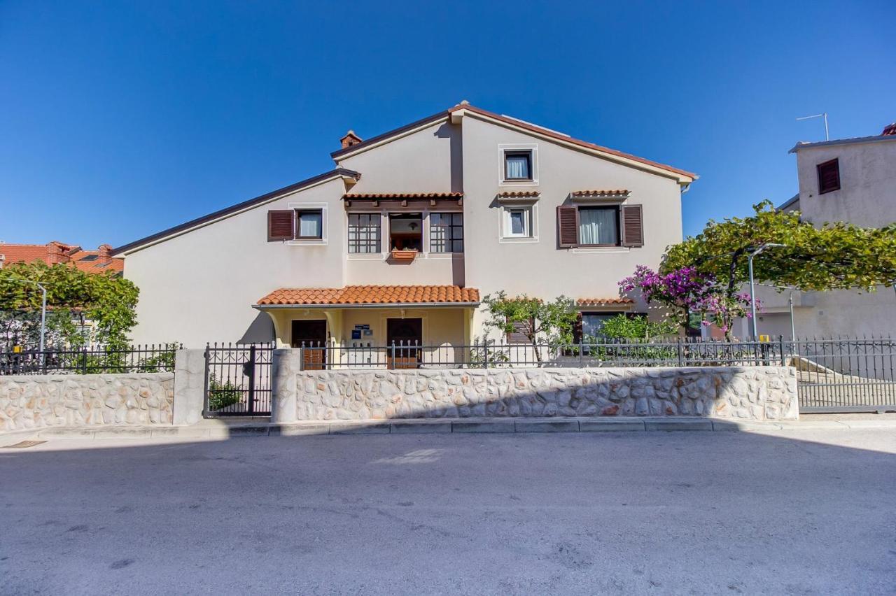 Apartments With A Parking Space Mali Lošinj Zewnętrze zdjęcie