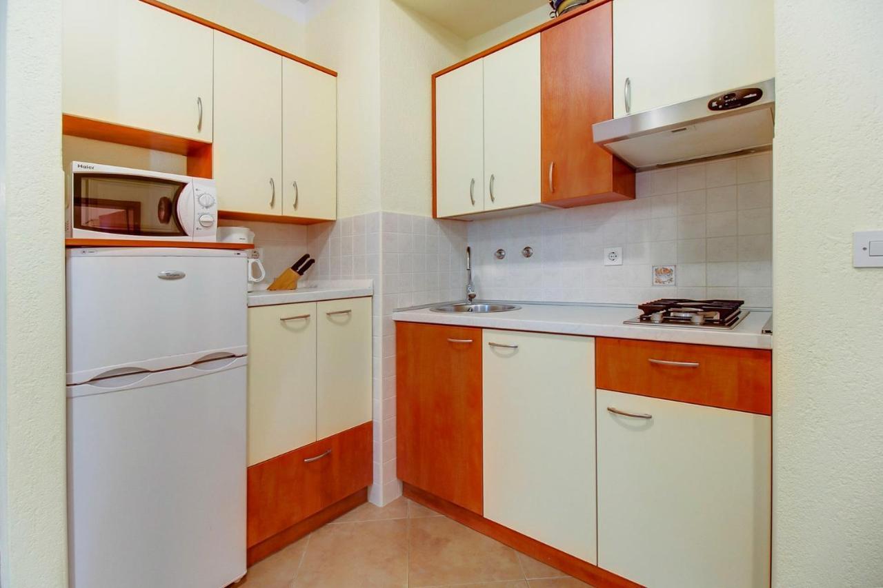 Apartments With A Parking Space Mali Lošinj Zewnętrze zdjęcie