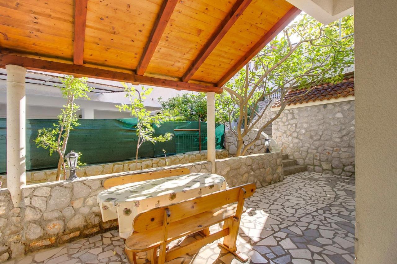 Apartments With A Parking Space Mali Lošinj Zewnętrze zdjęcie